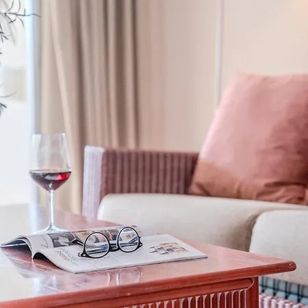 Obsidian Santa Maria Apartment *