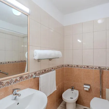 Obsidian Santa Maria Daire Costa Adeje